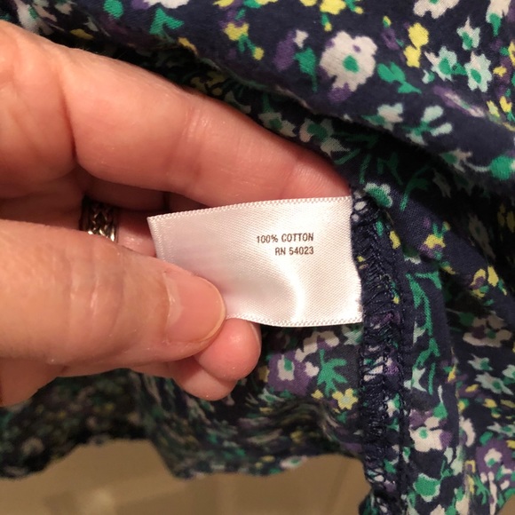 Old Navy Button down - Picture 5 of 5